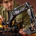 42215 Lego Technic Volvo EC500 Hybrid Ekskavatör 2359 parça +18 yaş